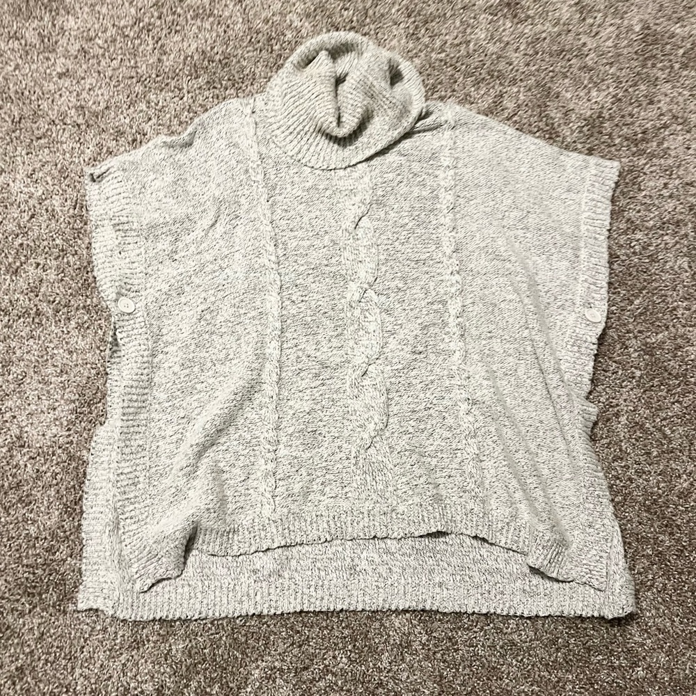 BB Dakota Poncho Sweater